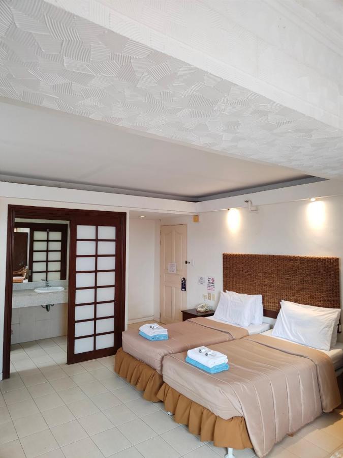 Wild Orchid 4*