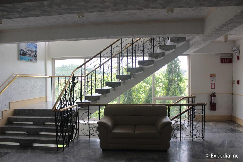 Hotel Wild Orchid Olongapo